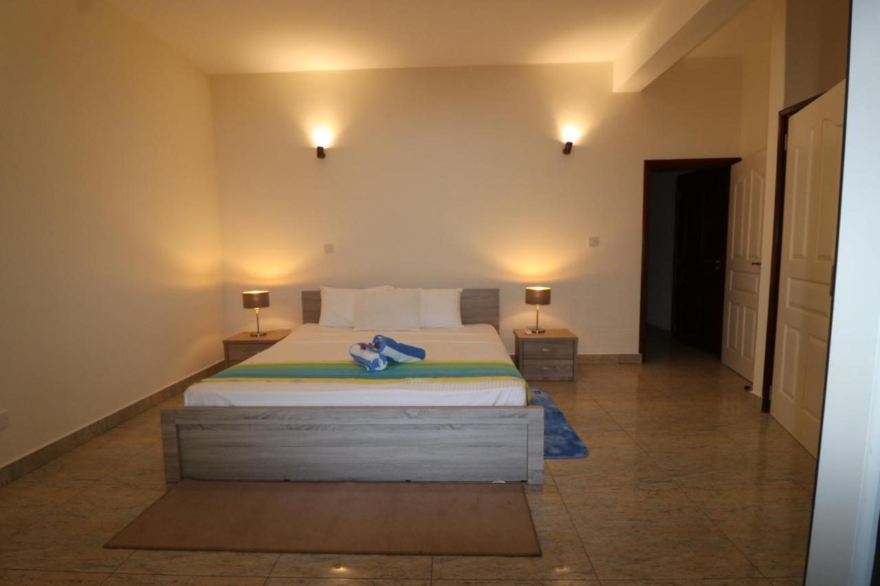 Le Ronce Villa Anse Royale Exterior photo